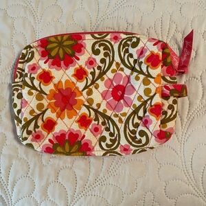 Vera Bradley folklore bag